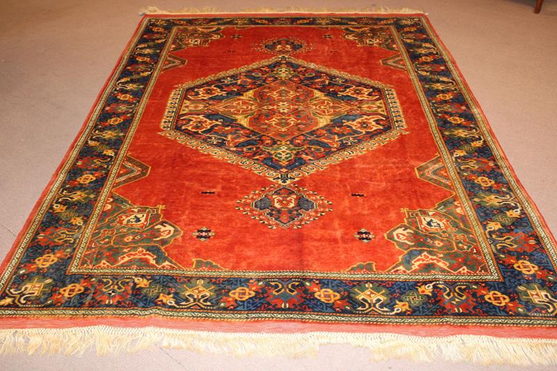 Uşak Halıları